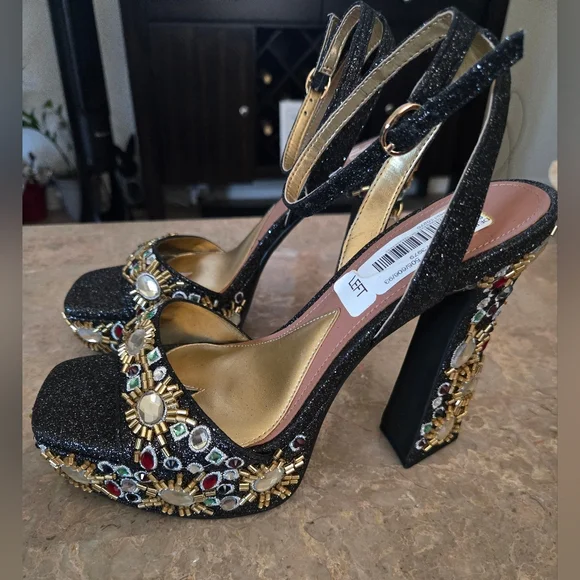 GB Gianni Bini Enchant-Ment Bead Embellished Platform Sandals.  Size  7 - Picture 6 of 10